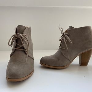 Charlotte Russe Boots Size 6